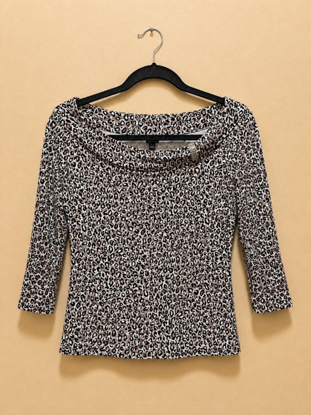 **Rafaella Leopard Print Embellished Neckline Top Size Small**